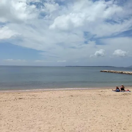 Le Cambridge Juan Apartmán